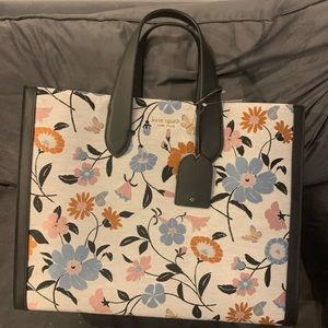 NWT large Kate Spade floral tote